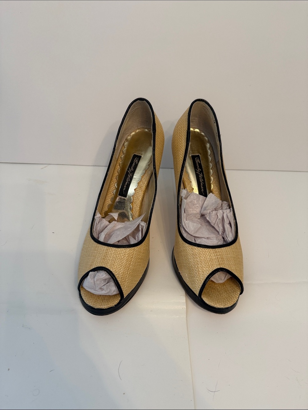 Beverly Feldman Beige Open-Toe Pumps with Black Trim